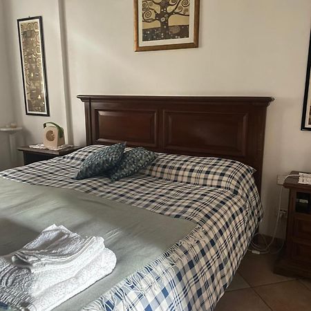 Il Giardino Di Emilia - Intero Appartamento In Villa Con Giardino Privato E Piscina Estiva Pontirolo Nuovo المظهر الخارجي الصورة